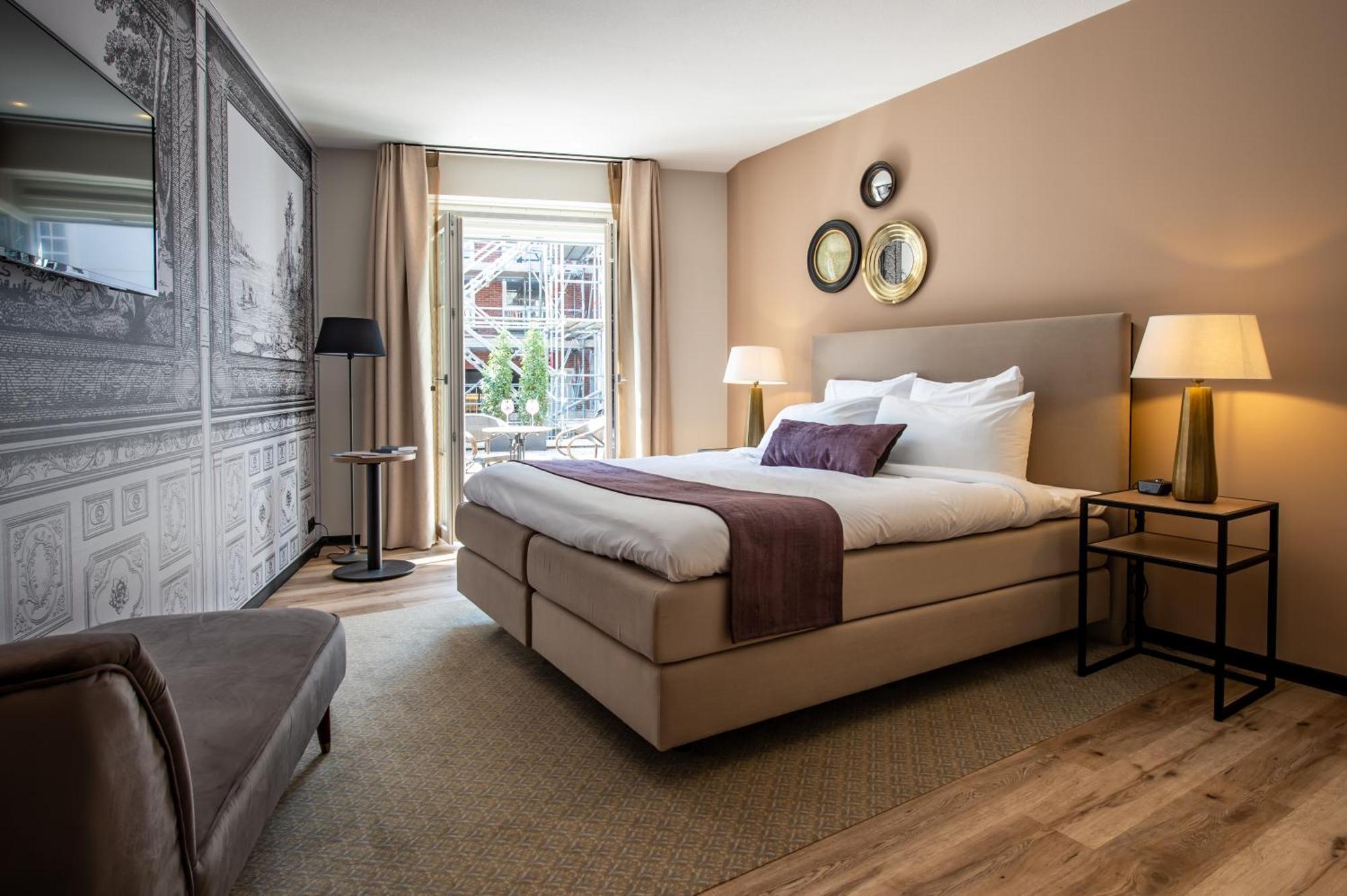 Hotel Mondragon 4*