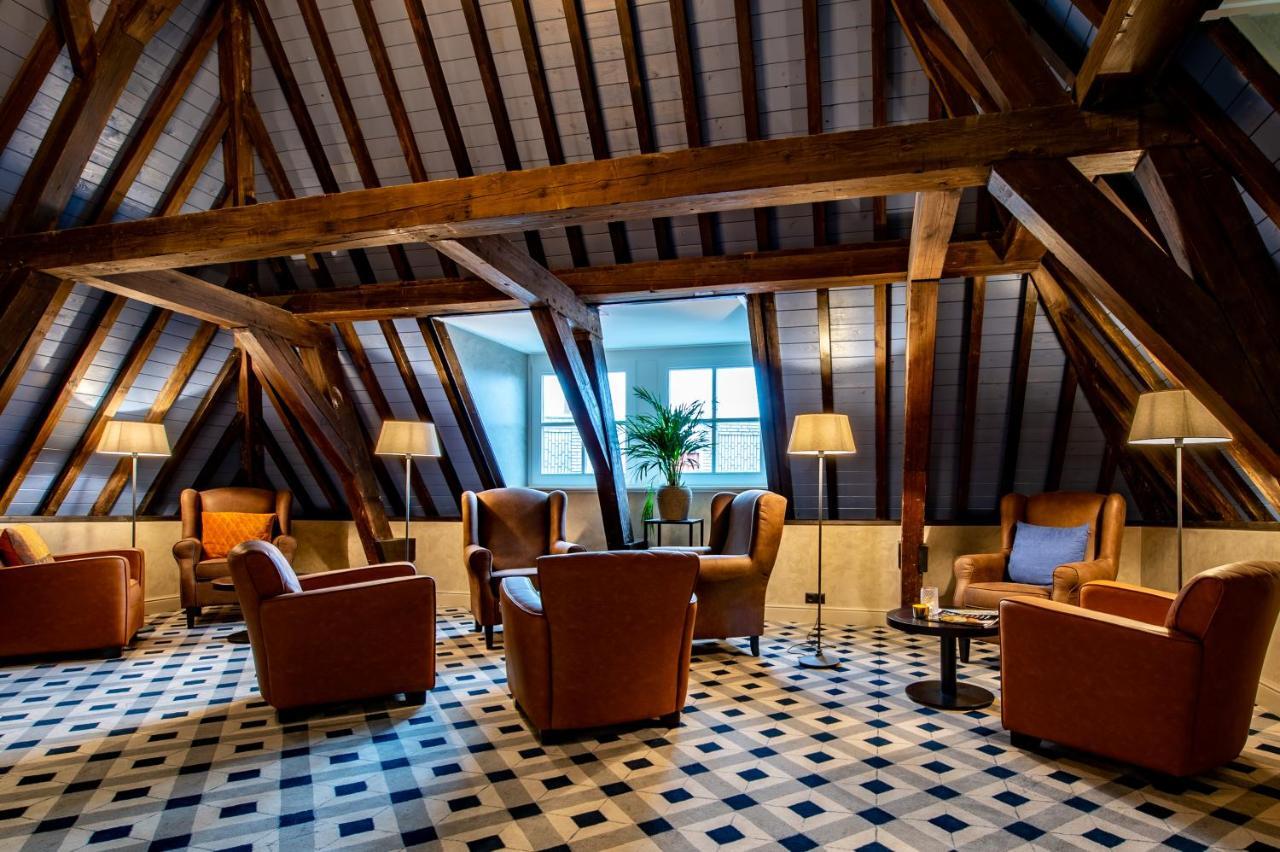 Hotel Mondragon